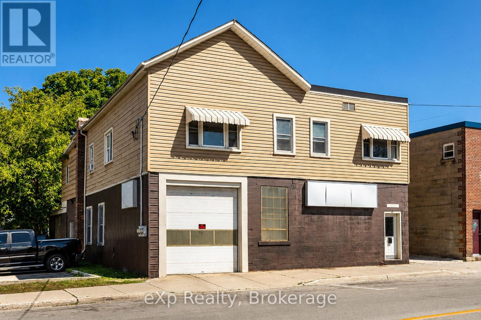 827 3rd Avenue E, Owen Sound, Ontario  N4K 2K6 - Photo 1 - X13738306