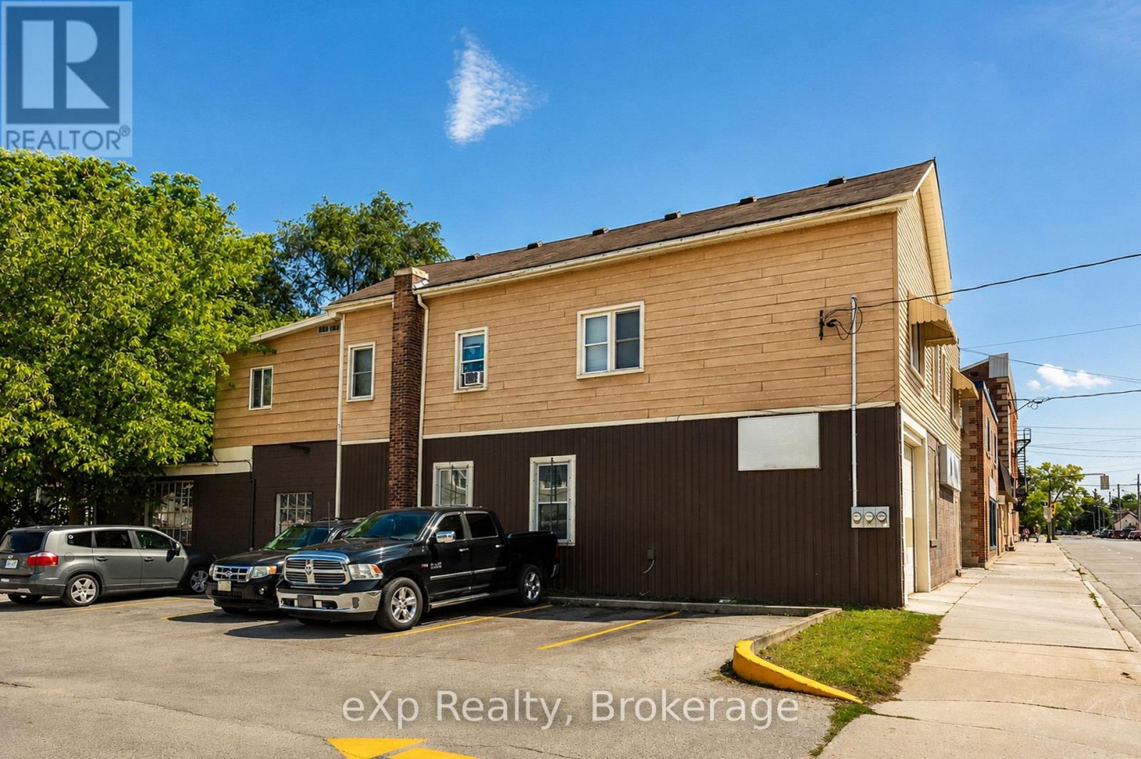 827 3rd Avenue E, Owen Sound, Ontario  N4K 2K6 - Photo 2 - X13738306