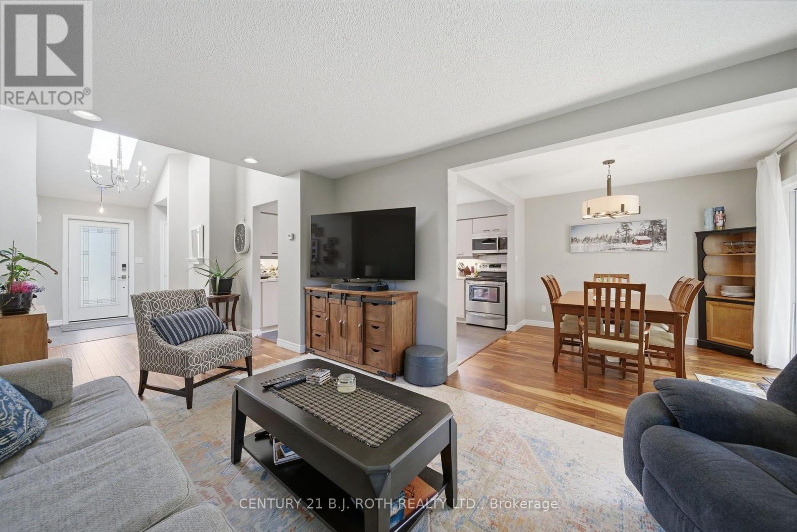 300 Cundles Road W, Barrie (Northwest), Ontario  L4N 7C9 - Photo 6 - S13738338