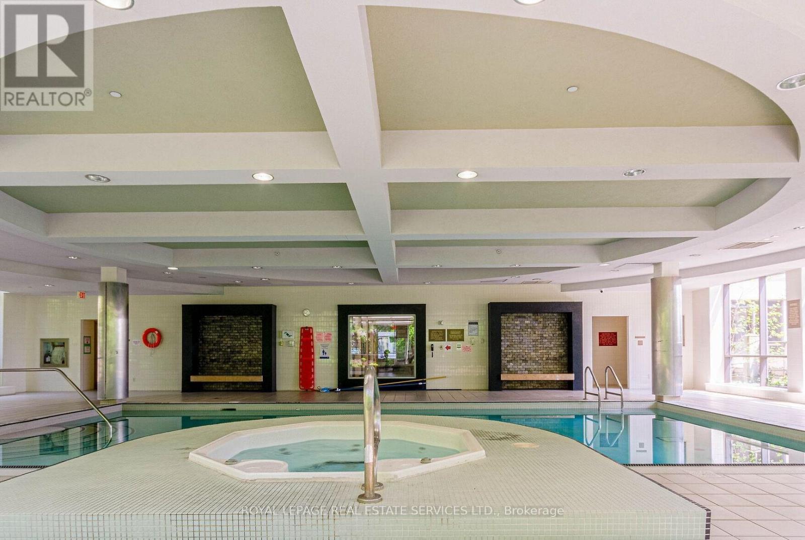 2211 - 3880 Duke Of York Boulevard, Mississauga, Ontario  L5B 4M7 - Photo 17 - W13738234
