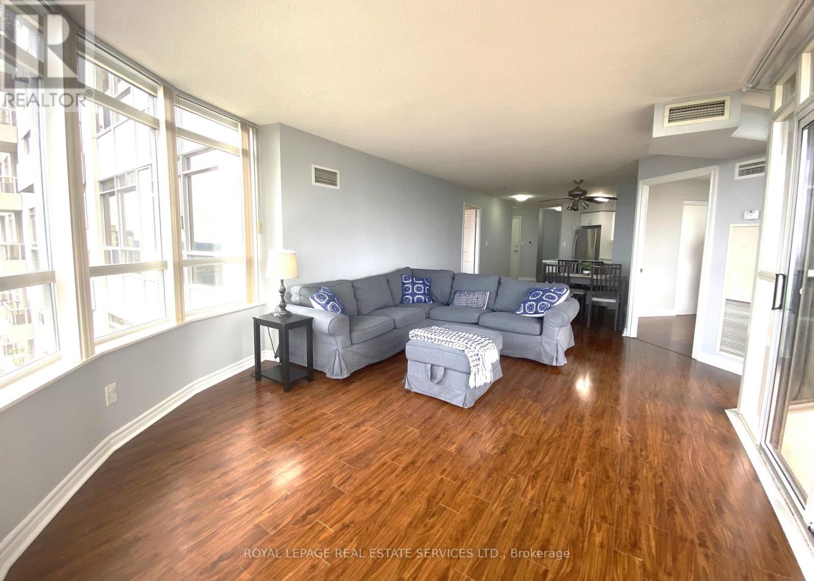 2211 - 3880 Duke Of York Boulevard, Mississauga, Ontario  L5B 4M7 - Photo 9 - W13738234