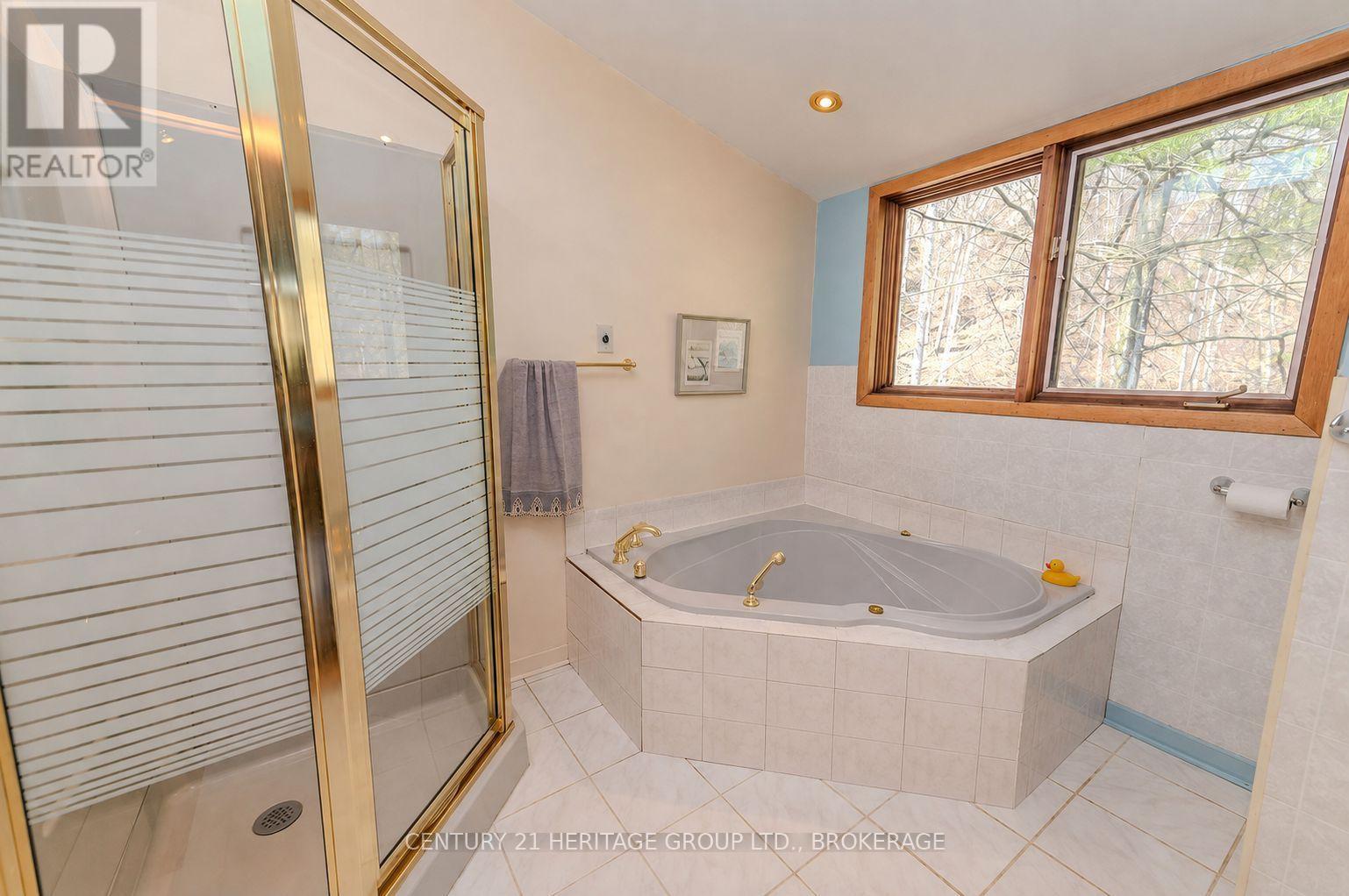2238 Little Long Lake Road, Frontenac, Ontario  K0H 2T0 - Photo 22 - X13737978
