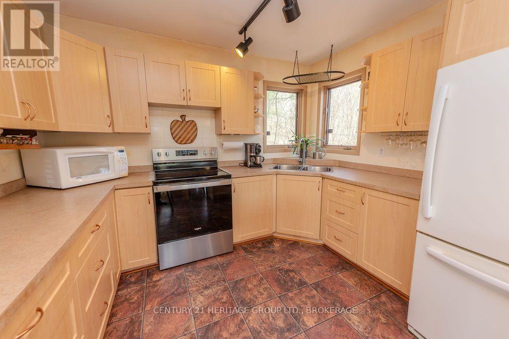 2238 Little Long Lake Road, Frontenac, Ontario  K0H 2T0 - Photo 8 - X13737978