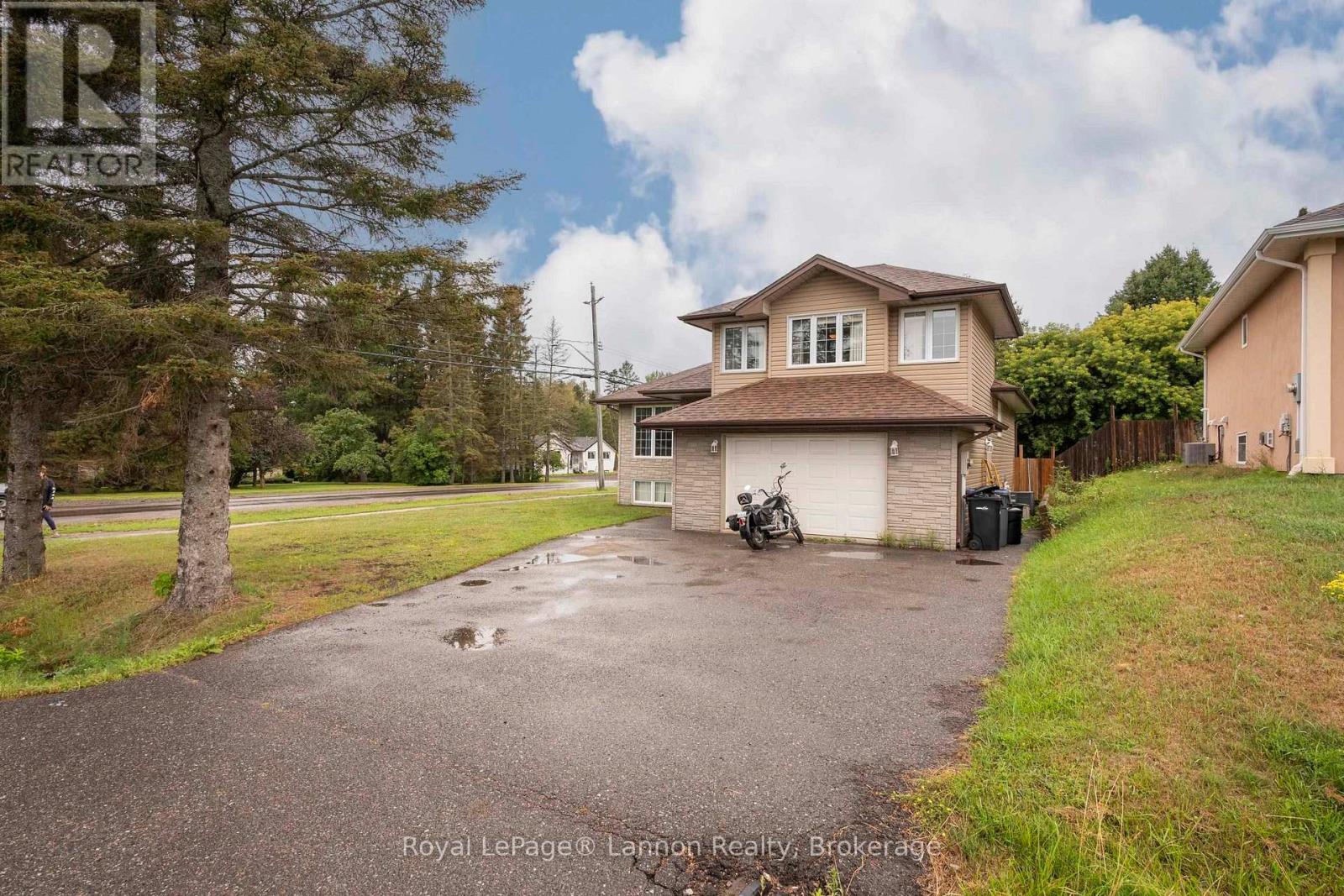 733 Woodcrest Road, Thunder Bay, Ontario  P7G 1J2 - Photo 2 - X13714926