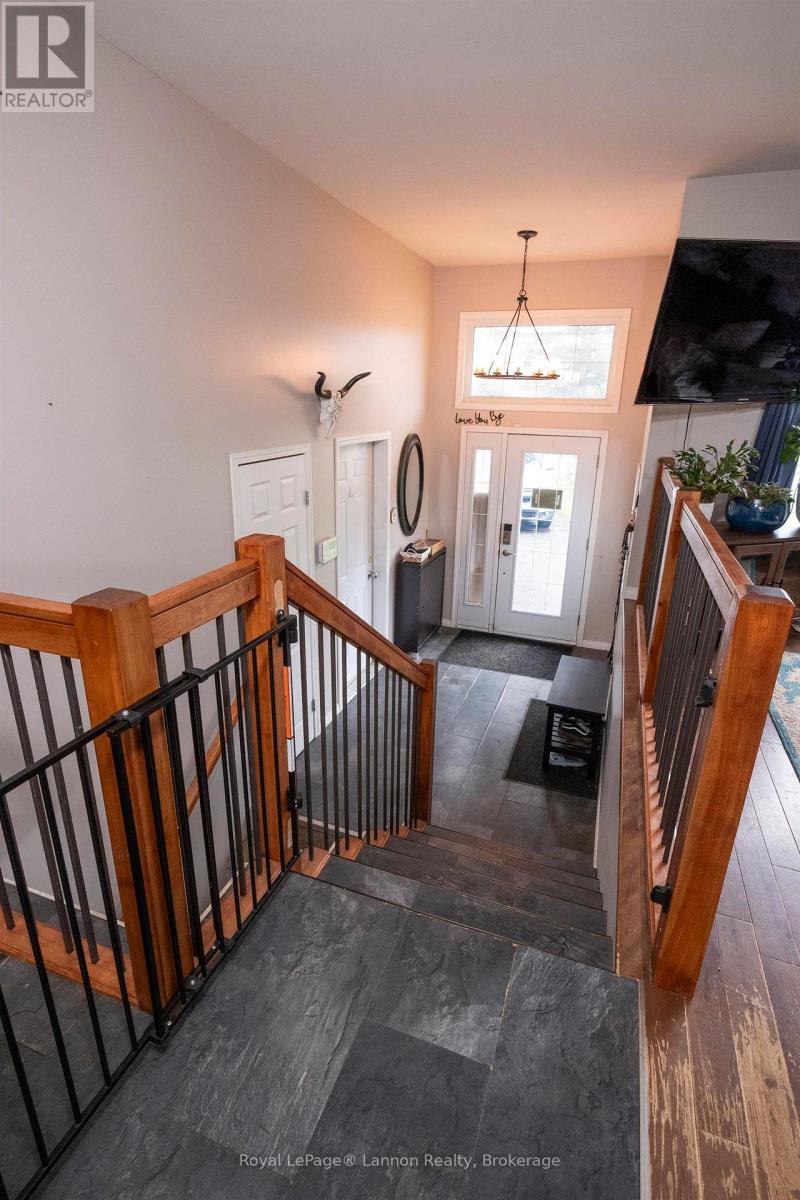 733 Woodcrest Road, Thunder Bay, Ontario  P7G 1J2 - Photo 4 - X13714926