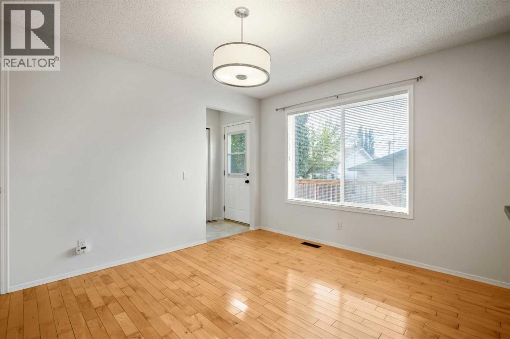179 Prestwick Drive SE, Calgary, Alberta T2Z 4E2 - Photo 22 - A2333540
