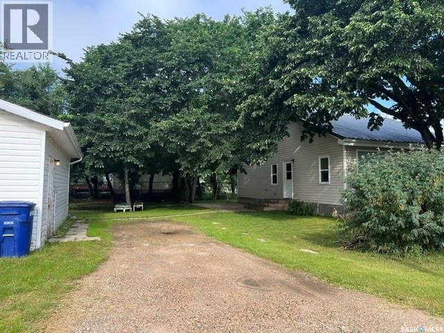 501 4th Street W, Meadow Lake, Saskatchewan  S9X 1B9 - Photo 25 - SK043512