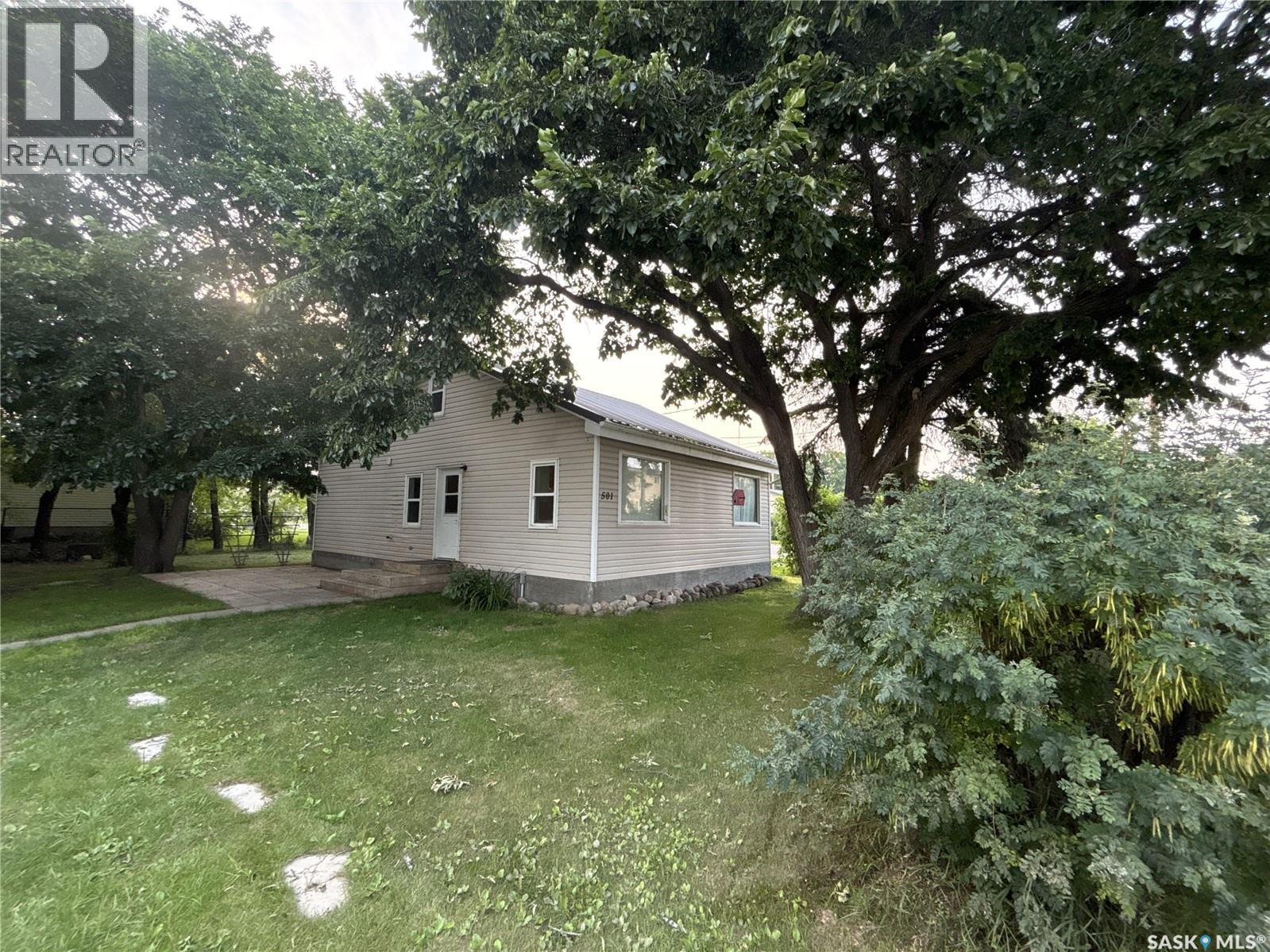 501 4th STREET W, meadow lake, Saskatchewan