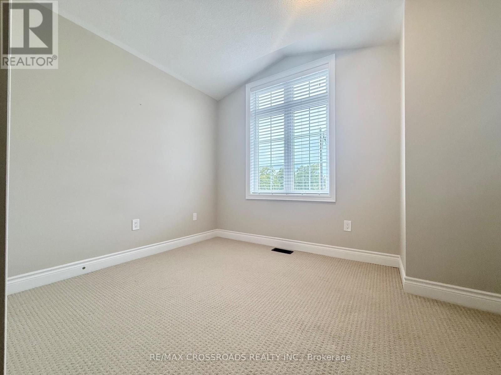 347 Luck Court, Newmarket, Ontario  L3X 0J5 - Photo 22 - N13734264
