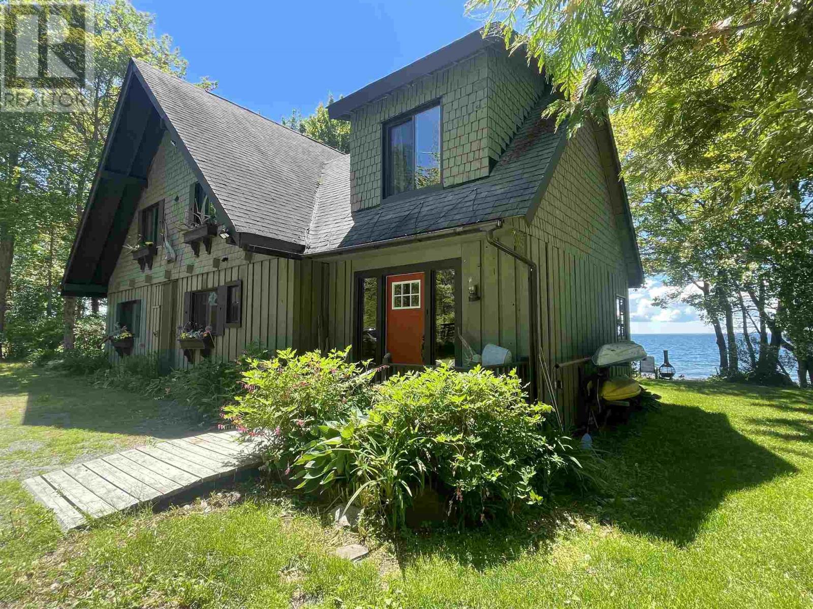 370 Lake St, Thessalon, Ontario  P0R 1L0 - Photo 1 - SM261960