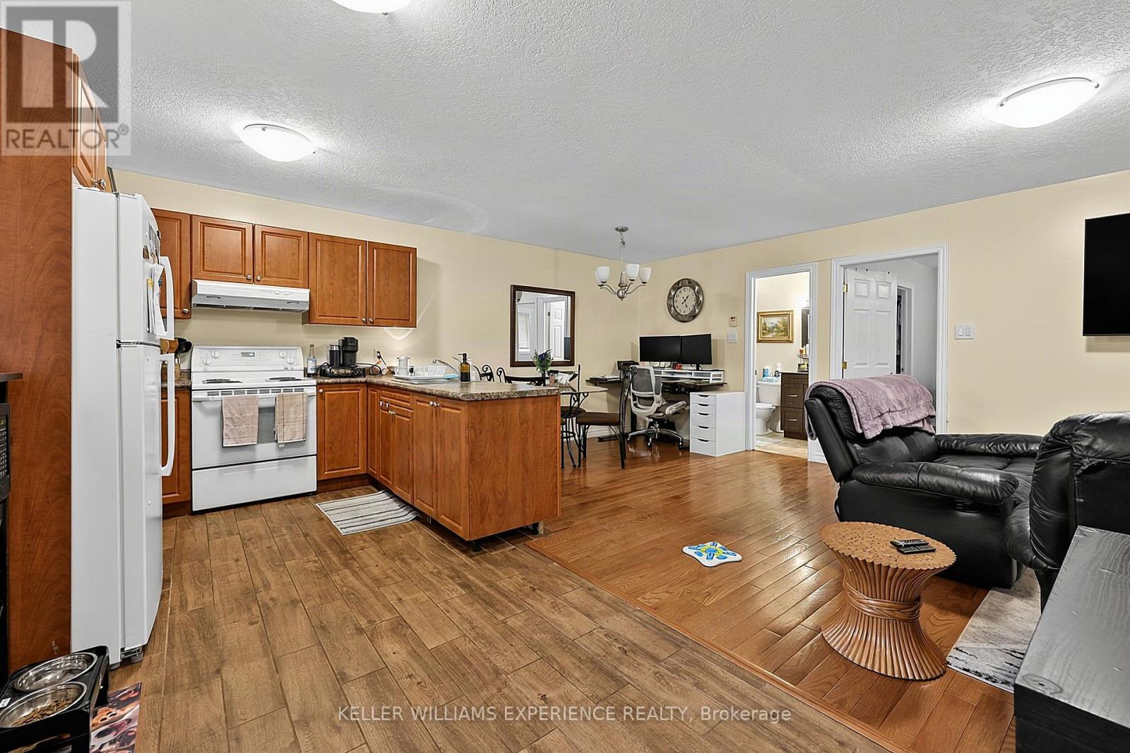 19 Centre Street, Barrie, Ontario  L4N 3L3 - Photo 21 - S13737850