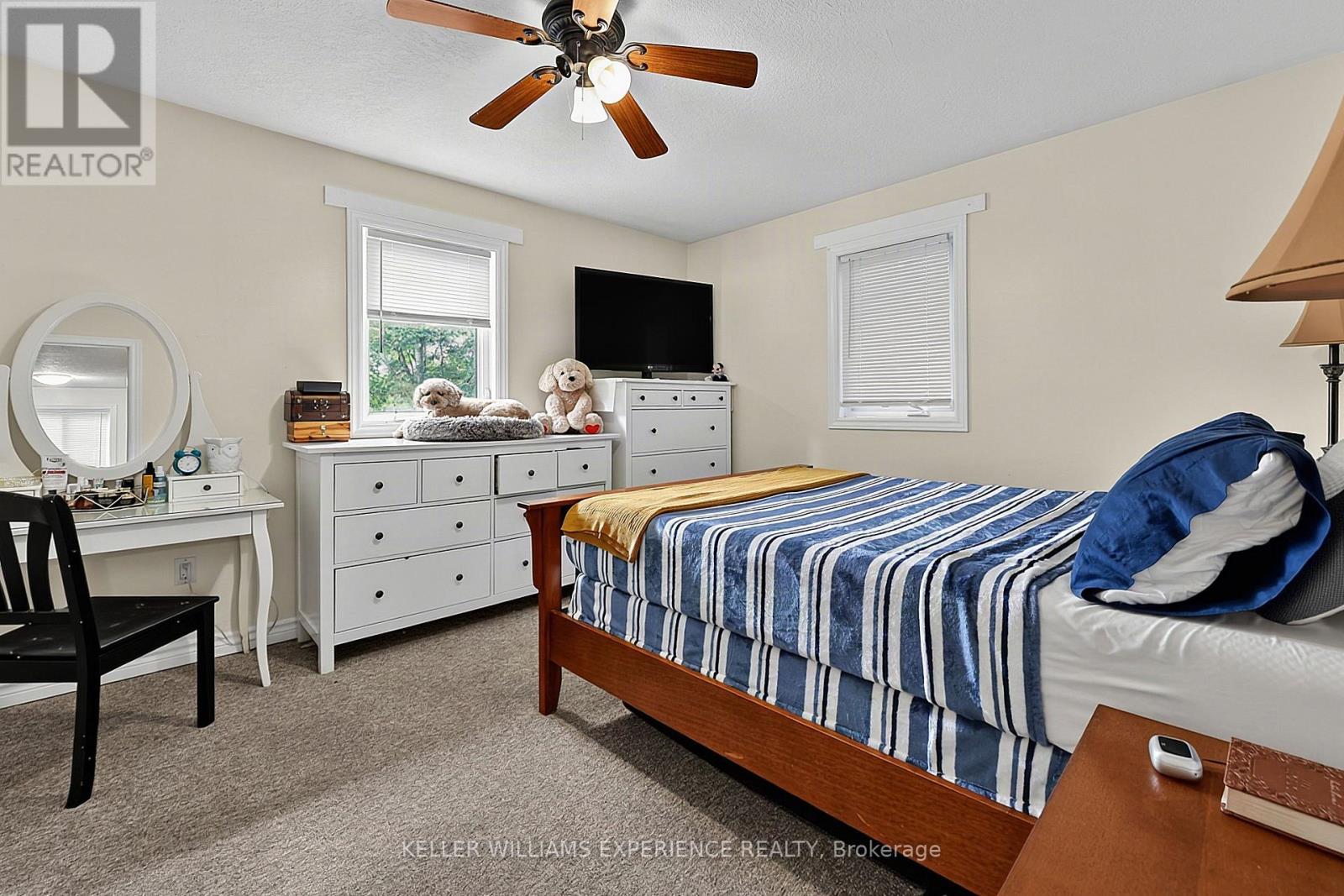 19 Centre Street, Barrie, Ontario  L4N 3L3 - Photo 26 - S13737850