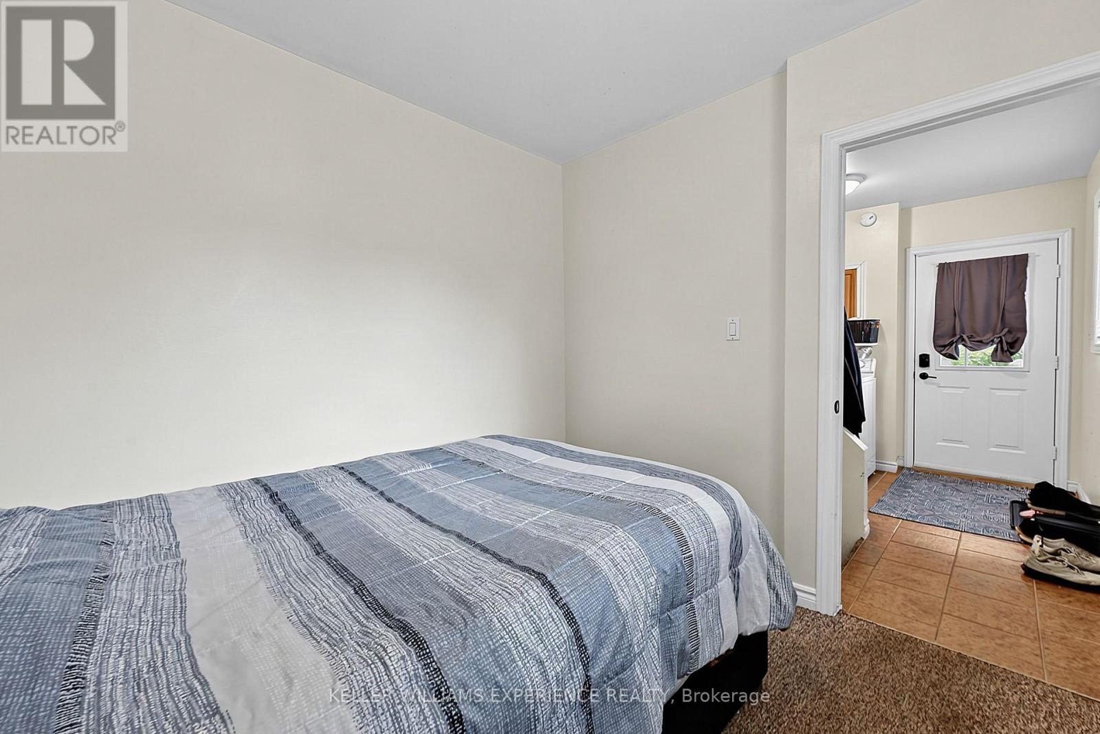19 Centre Street, Barrie, Ontario  L4N 3L3 - Photo 13 - S13737850