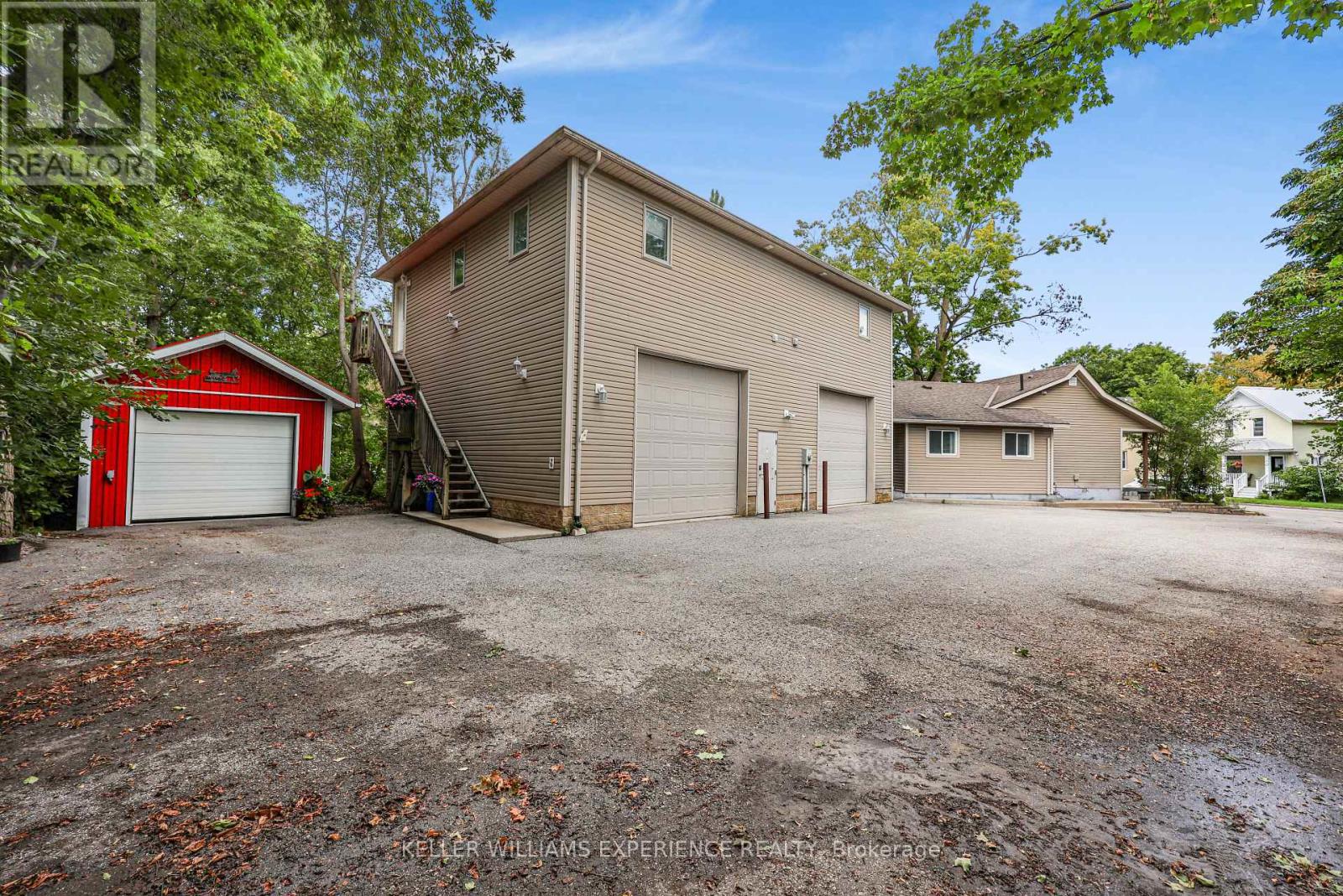 19 Centre Street, Barrie, Ontario  L4N 3L3 - Photo 44 - S13737850