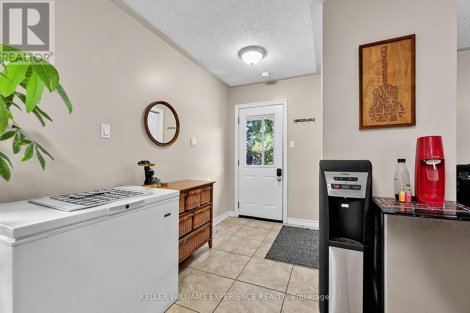 19 Centre Street, Barrie, Ontario  L4N 3L3 - Photo 32 - S13737850