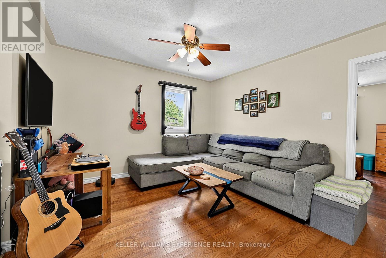 19 Centre Street, Barrie, Ontario  L4N 3L3 - Photo 34 - S13737850