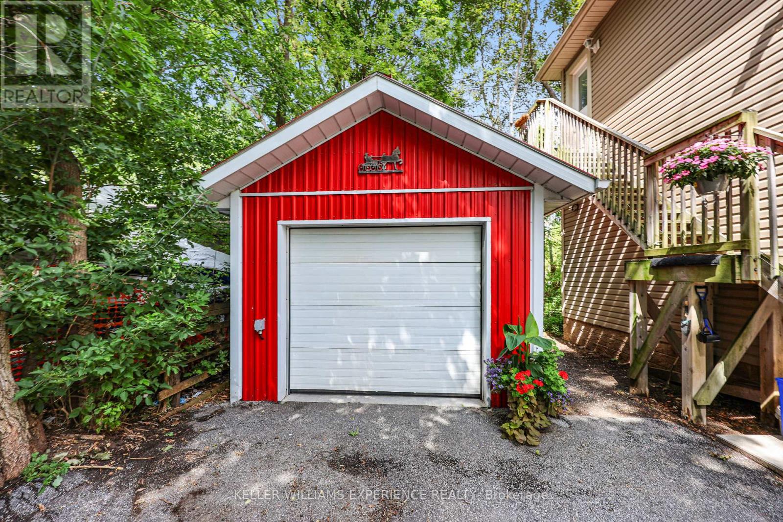 19 Centre Street, Barrie, Ontario  L4N 3L3 - Photo 45 - S13737850