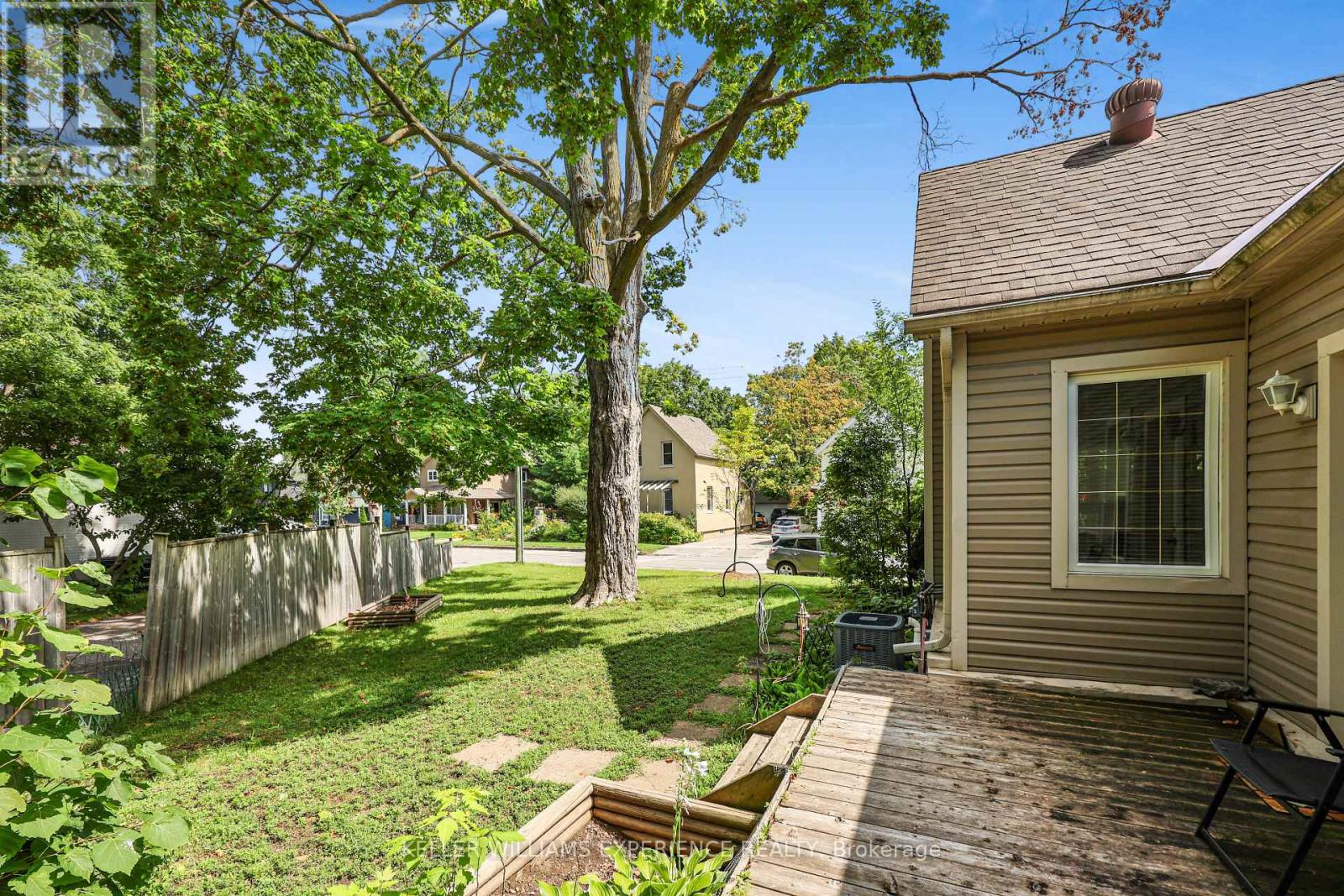 19 Centre Street, Barrie, Ontario  L4N 3L3 - Photo 49 - S13737850