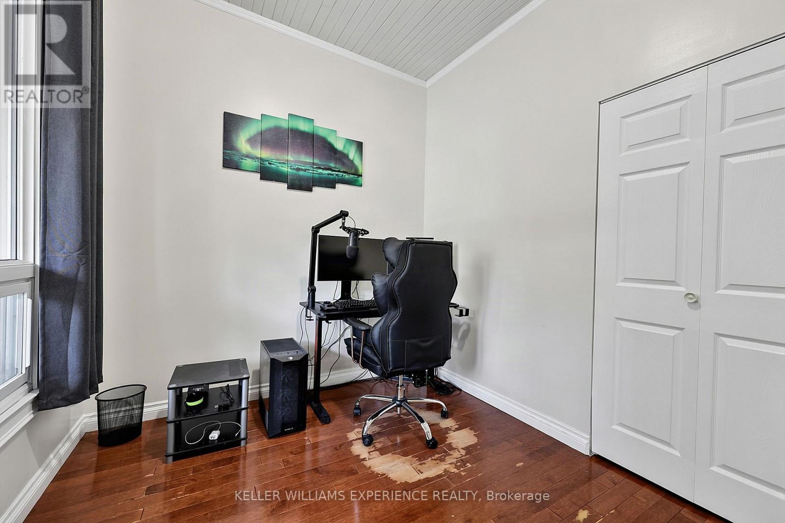19 Centre Street, Barrie, Ontario  L4N 3L3 - Photo 7 - S13737850