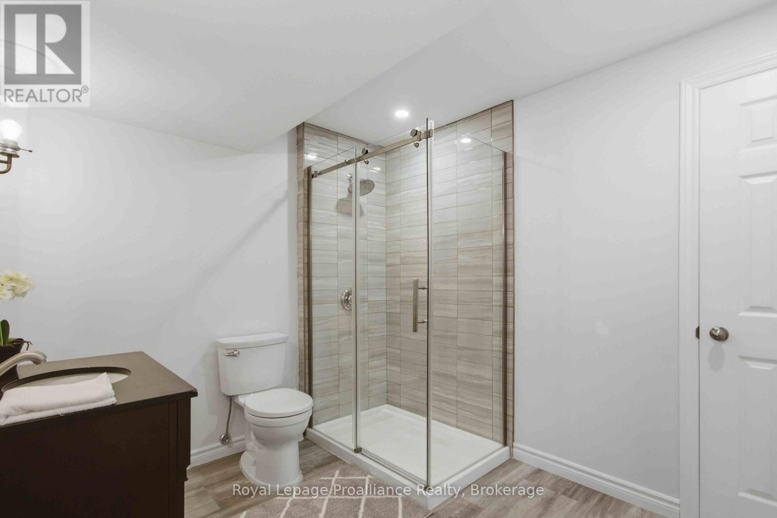 172 Nicholas Street, Quinte West, Ontario  K8V 6B2 - Photo 22 - X13738478