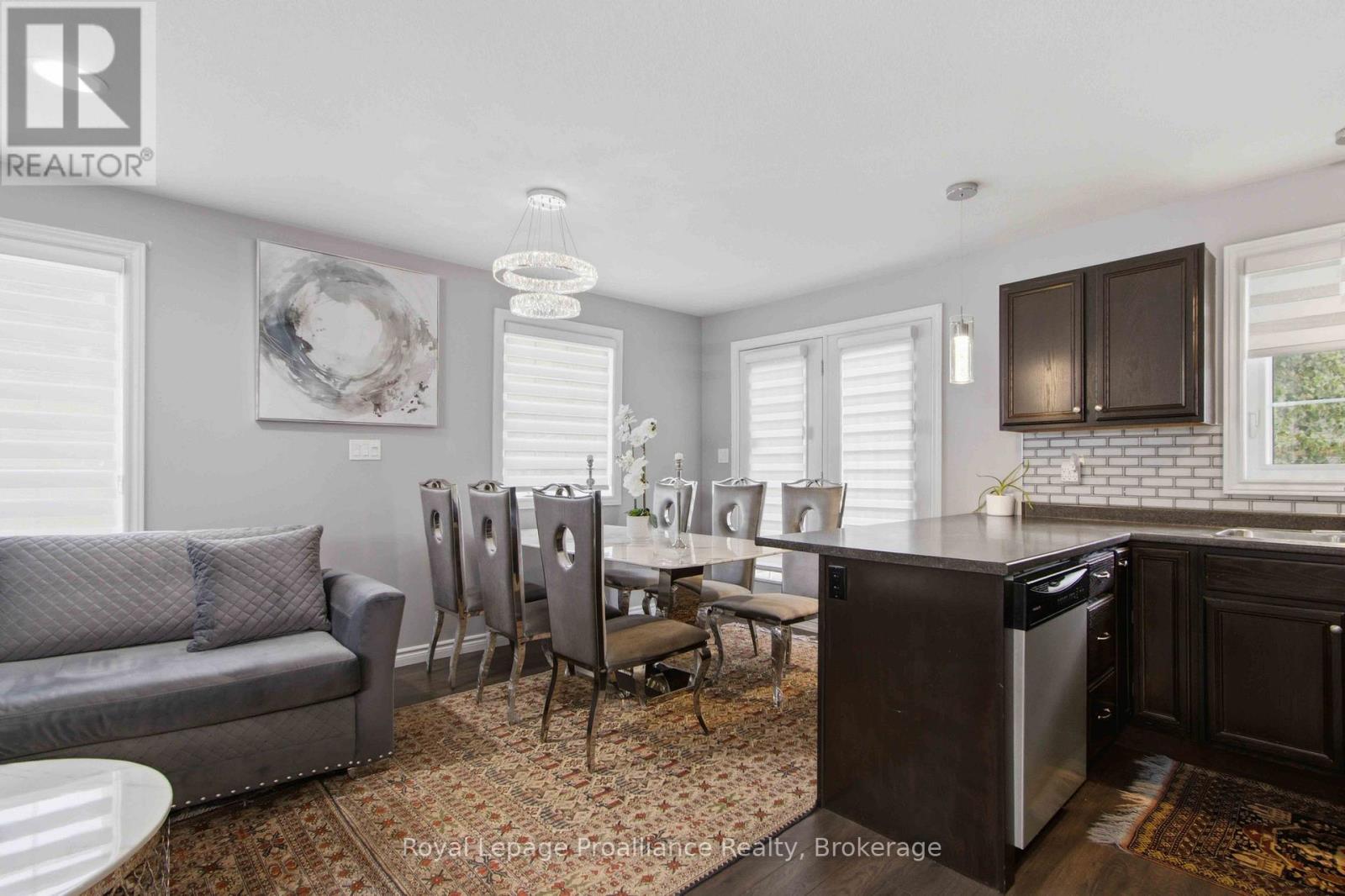 172 Nicholas Street, Quinte West, Ontario  K8V 6B2 - Photo 8 - X13738478