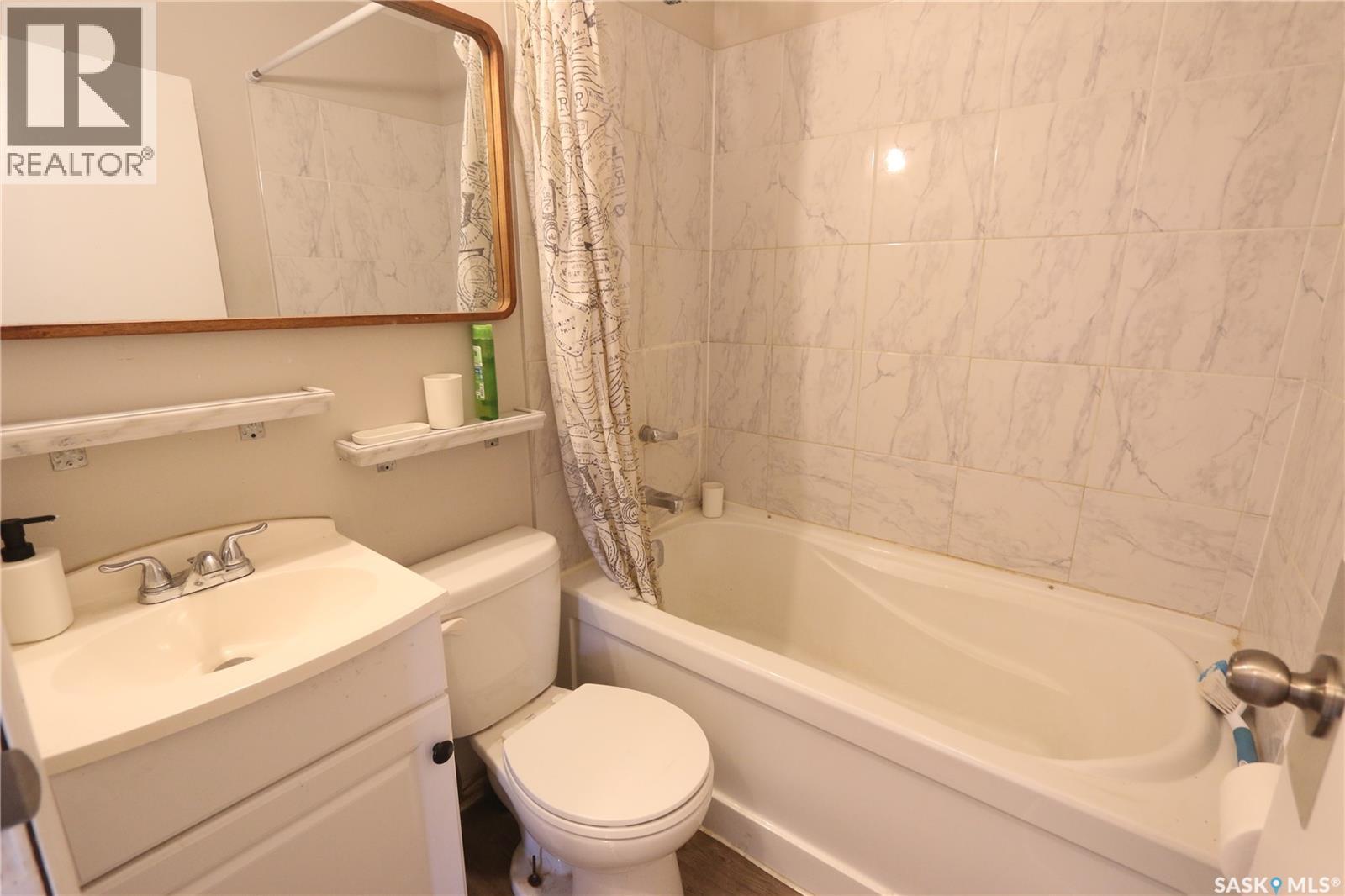 903 Robinson Street, Regina, Saskatchewan  S4T 2M6 - Photo 14 - SK047342