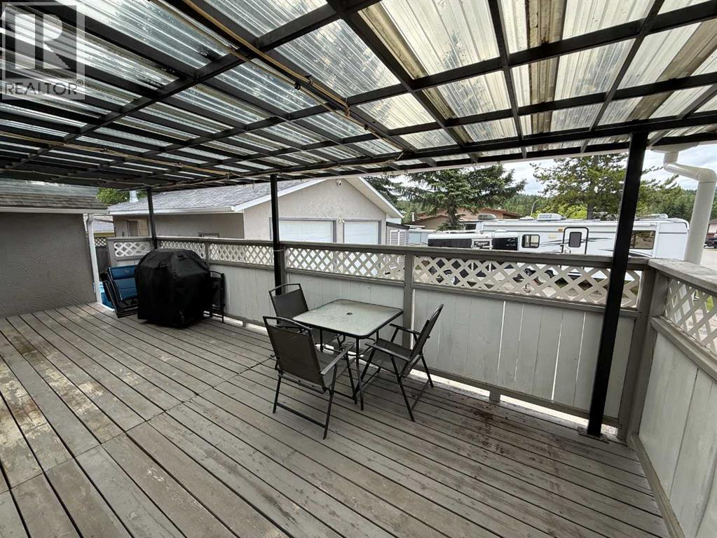 481 Mountain Street, Hinton, Alberta  T7V 1J9 - Photo 25 - A2323136