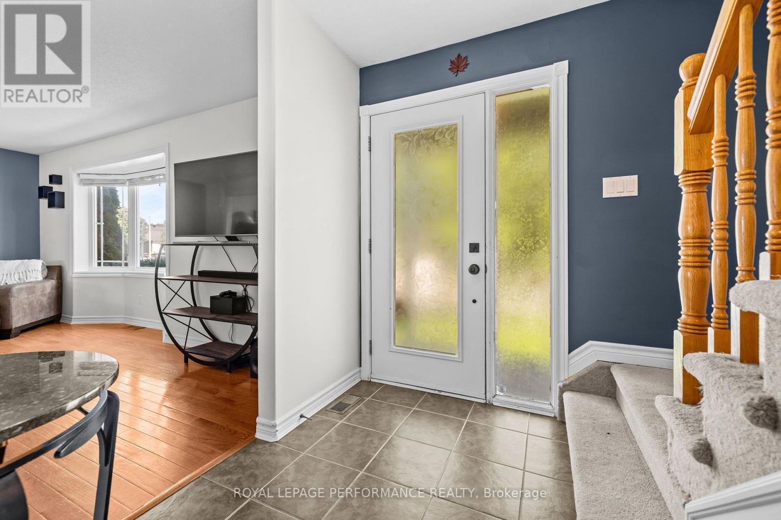407 Centenaire Street, Russell, Ontario K0A 1W0 - Photo 3 - X13738468