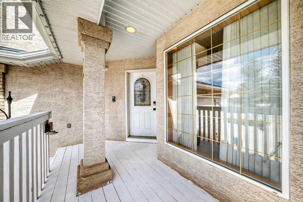 164 Cove Road, Chestermere, Alberta  T1X 1E4 - Photo 7 - A2337985