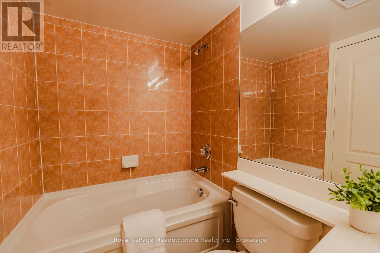 1016 - 5418 Yonge Street, Toronto, Ontario  M2N 6X4 - Photo 27 - C13738398