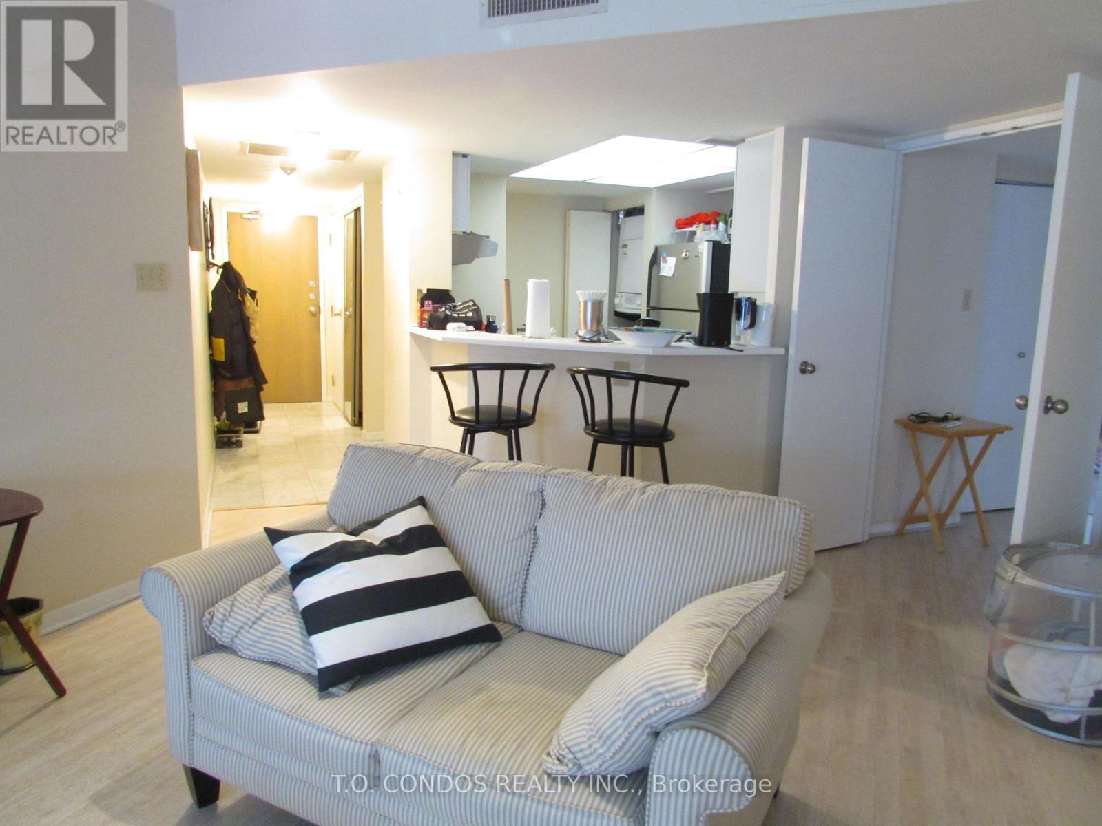 1514 - 1001 Bay Street, Toronto, Ontario  M5S 3A6 - Photo 2 - C13738454