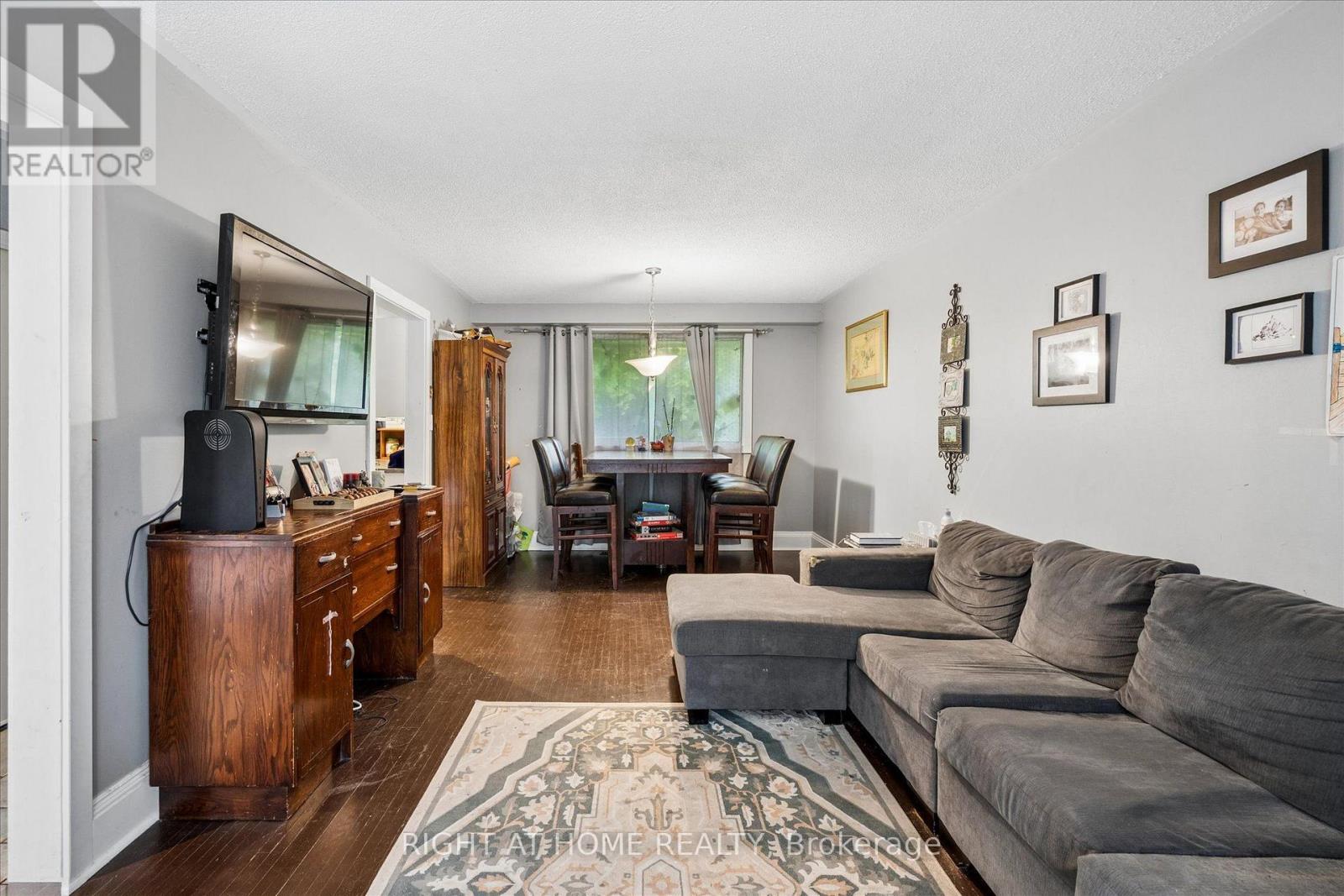 701 Central Park Boulevard N, Oshawa, Ontario  L1G 6A8 - Photo 5 - E13738388