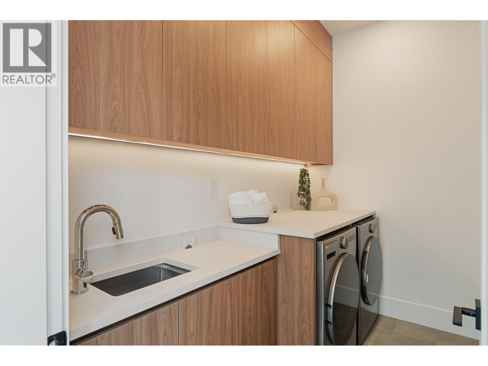 948 W 57th Avenue, Vancouver, British Columbia  V6P 1S3 - Photo 17 - R3160945