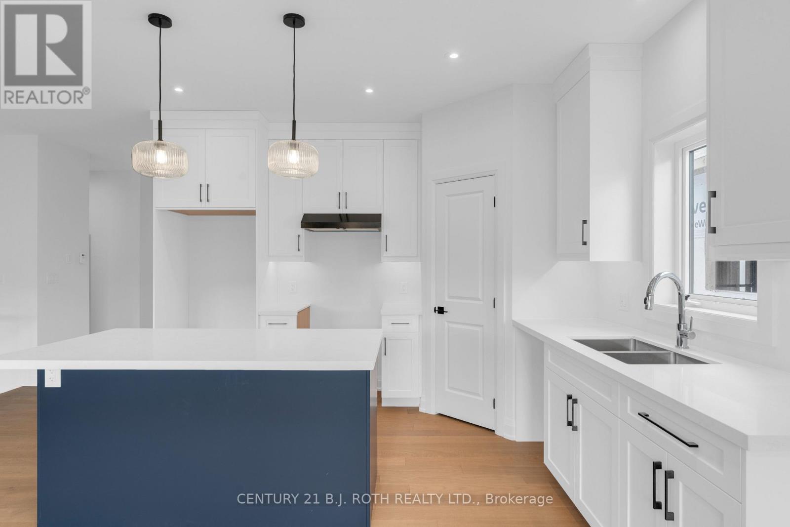 29 Harold Avenue, Severn (Coldwater), Ontario  L0K 1E0 - Photo 14 - S13738412