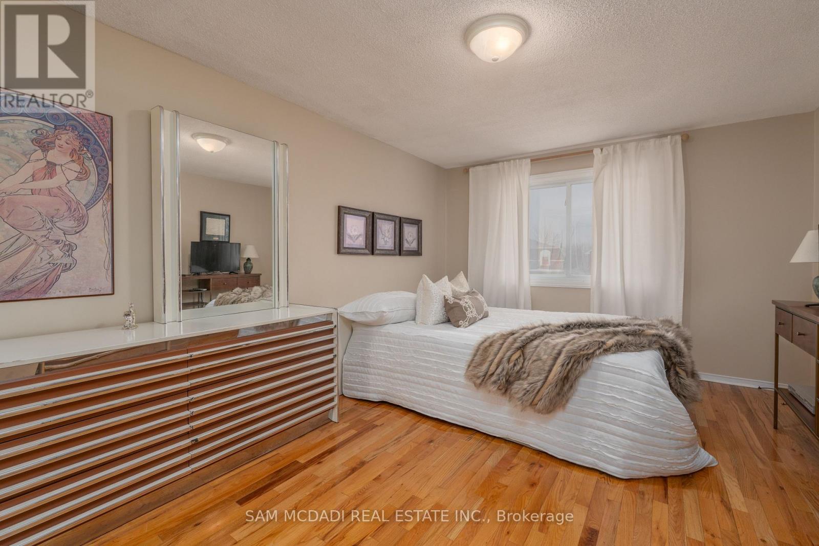 69 Parkside Drive, Brampton (Brampton South), Ontario  L6Y 3A1 - Photo 22 - W13738374