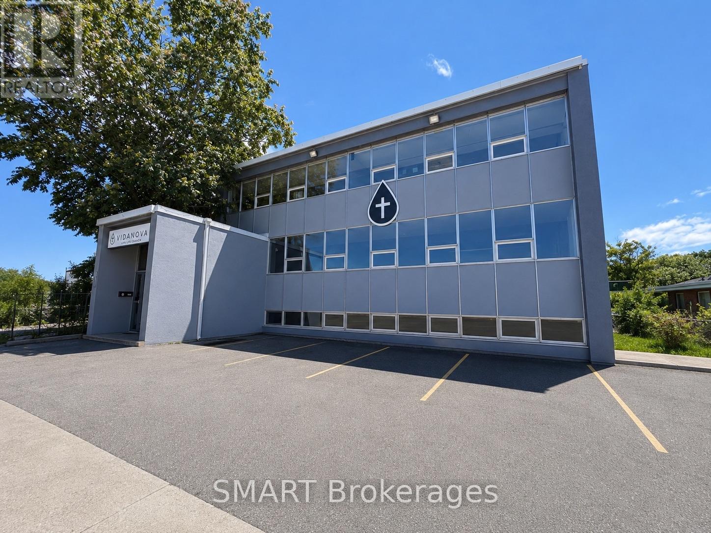 2365 ST CLAIR AVENUE W, Toronto, Ontario