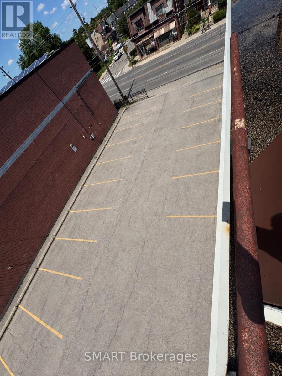 2365 St Clair Avenue W, Toronto, Ontario M6N 1K9 - Photo 3 - W13738410