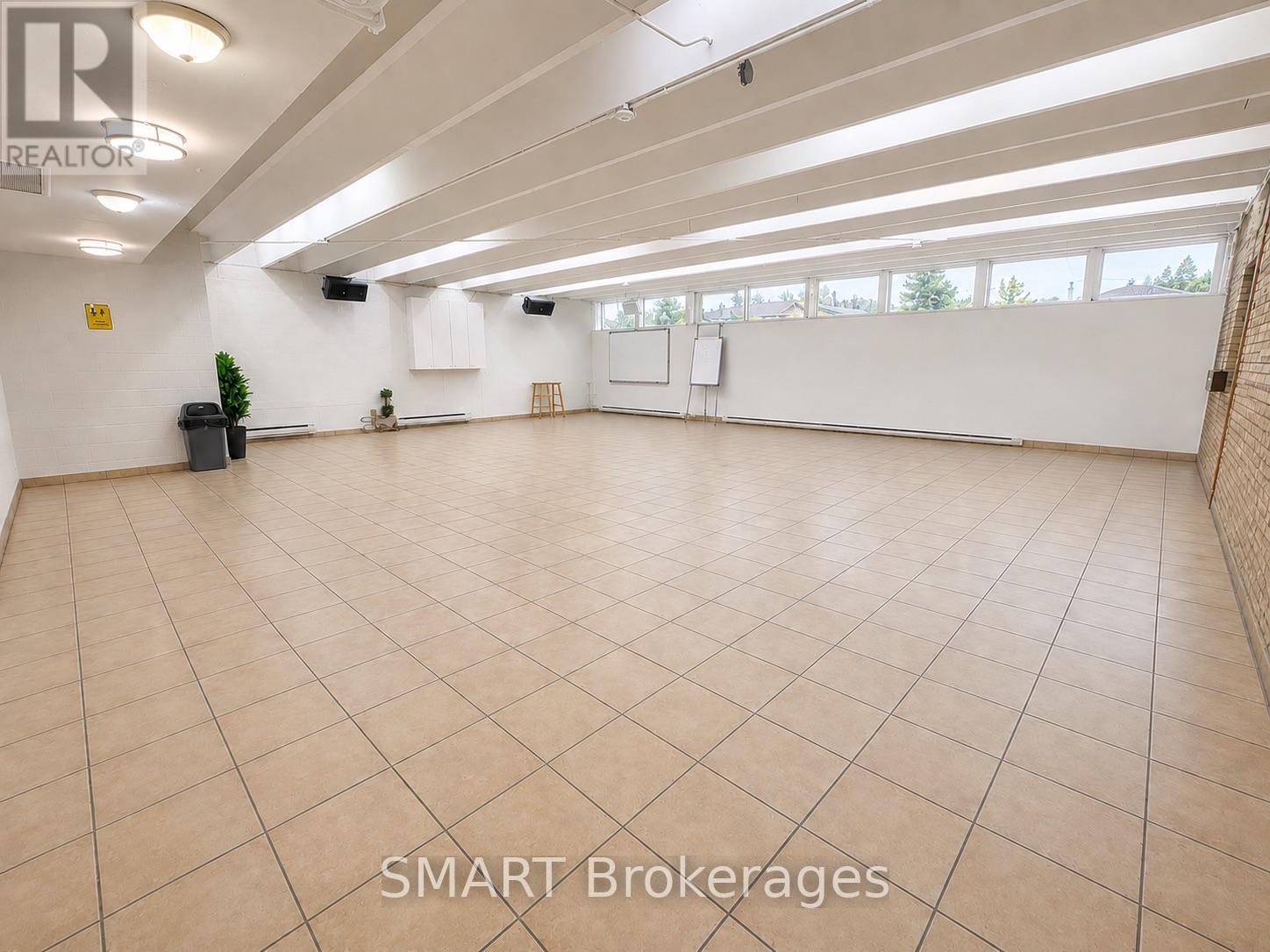 2365 St Clair Avenue W, Toronto, Ontario M6N 1K9 - Photo 6 - W13738410