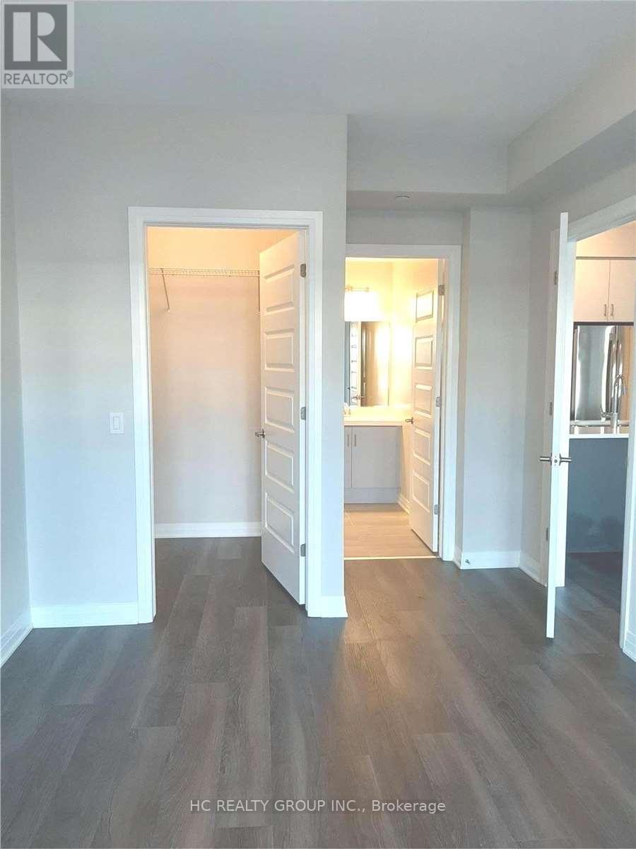 #107 - 128 Grovewood Common, Oakville, Ontario  L6H 0X3 - Photo 8 - W13738414