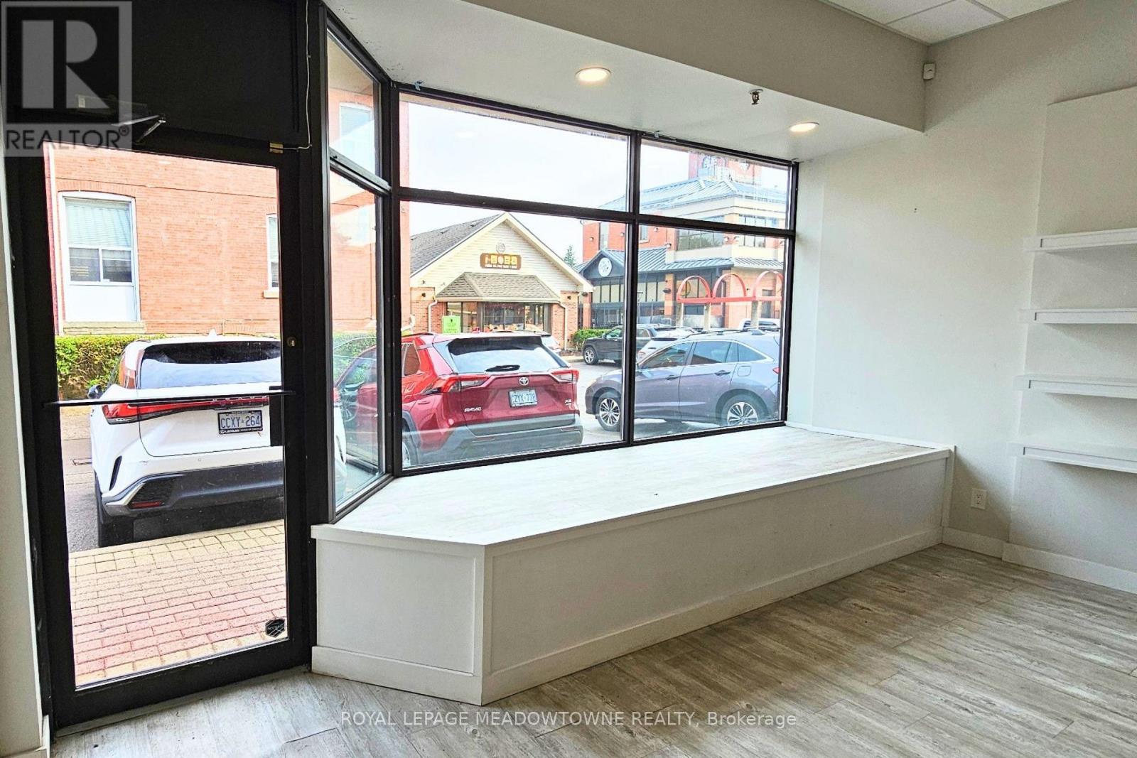Am6 - 15 Martin Street, Milton, Ontario  L9T 2R1 - Photo 4 - W13738430