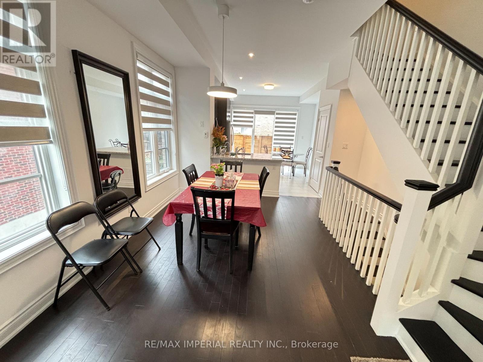 185 - 70 Lunar Crescent, Mississauga, Ontario  L5M 2R4 - Photo 5 - W13738484