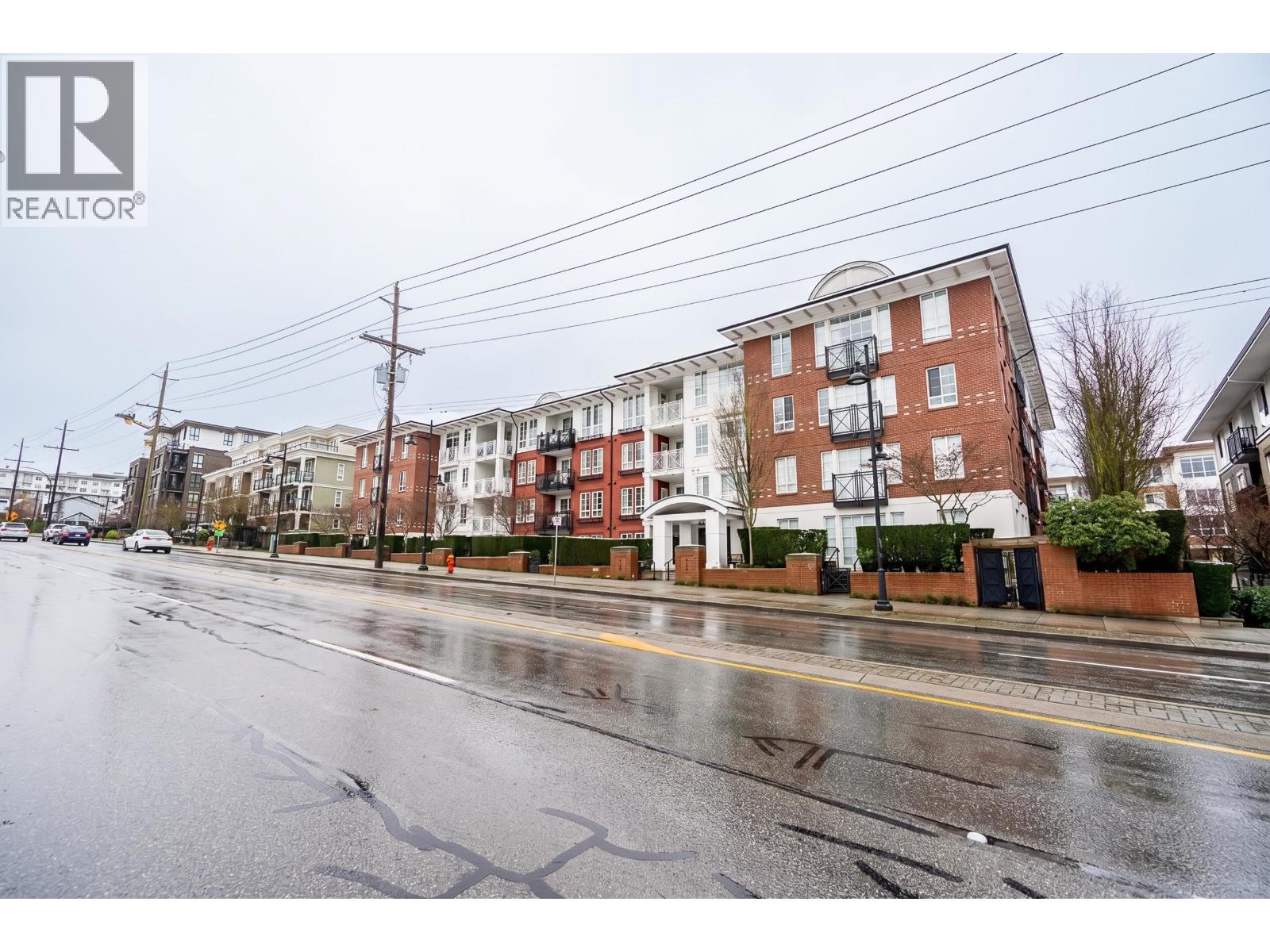 213 618 Como Lake Avenue, Coquitlam, British Columbia  V3J 0G1 - Photo 3 - R3160919