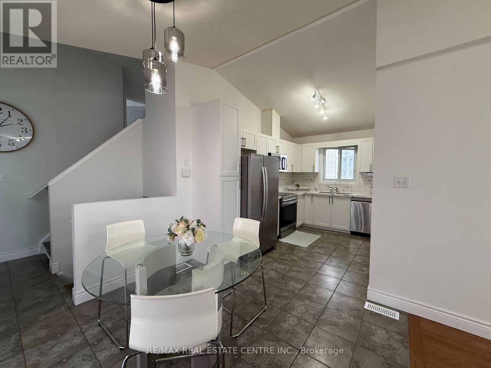 168 Copper Leaf Street, Kitchener, Ontario  N2E 3V9 - Photo 6 - X13738406