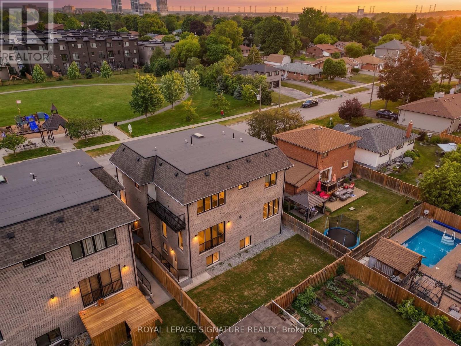 1309 Commerce Street, Pickering, Ontario L1W 1E1 - Photo 45 - E13736838