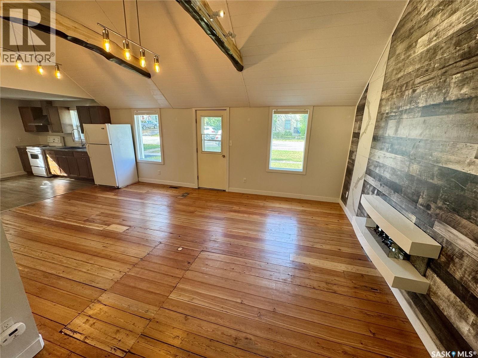 211 Valley Street, Strasbourg, Saskatchewan  S0G 4V0 - Photo 4 - SK047350