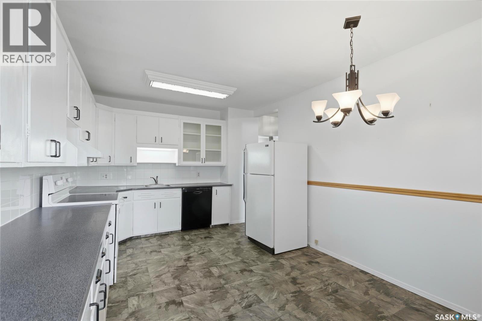 1411 Lacon Street, Regina, Saskatchewan  S4N 1Z2 - Photo 7 - SK047345