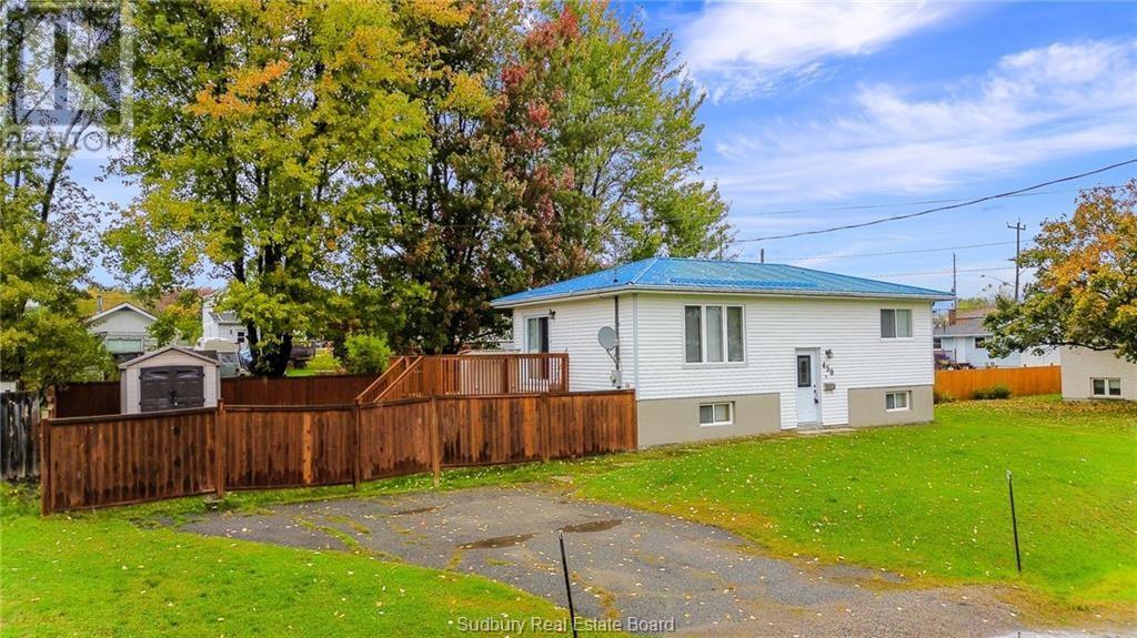 450 Mclean Street, Greater Sudbury, Ontario  P3A 1V5 - Photo 2 - 2130139