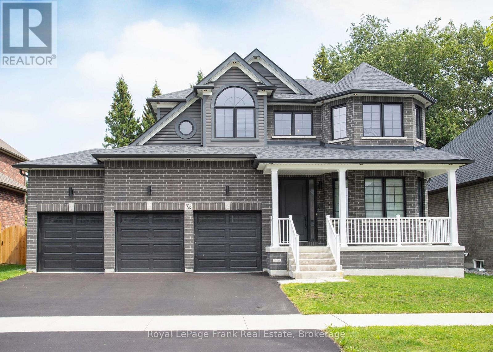352 Northglen Boulevard, Clarington, Ontario  L1C 7E2 - Photo 2 - E13738606