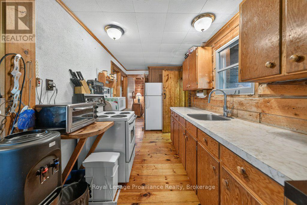 125 Mazinaw Lake Boat Access, Addington Highlands, Ontario  K0H 1K0 - Photo 27 - X13738644