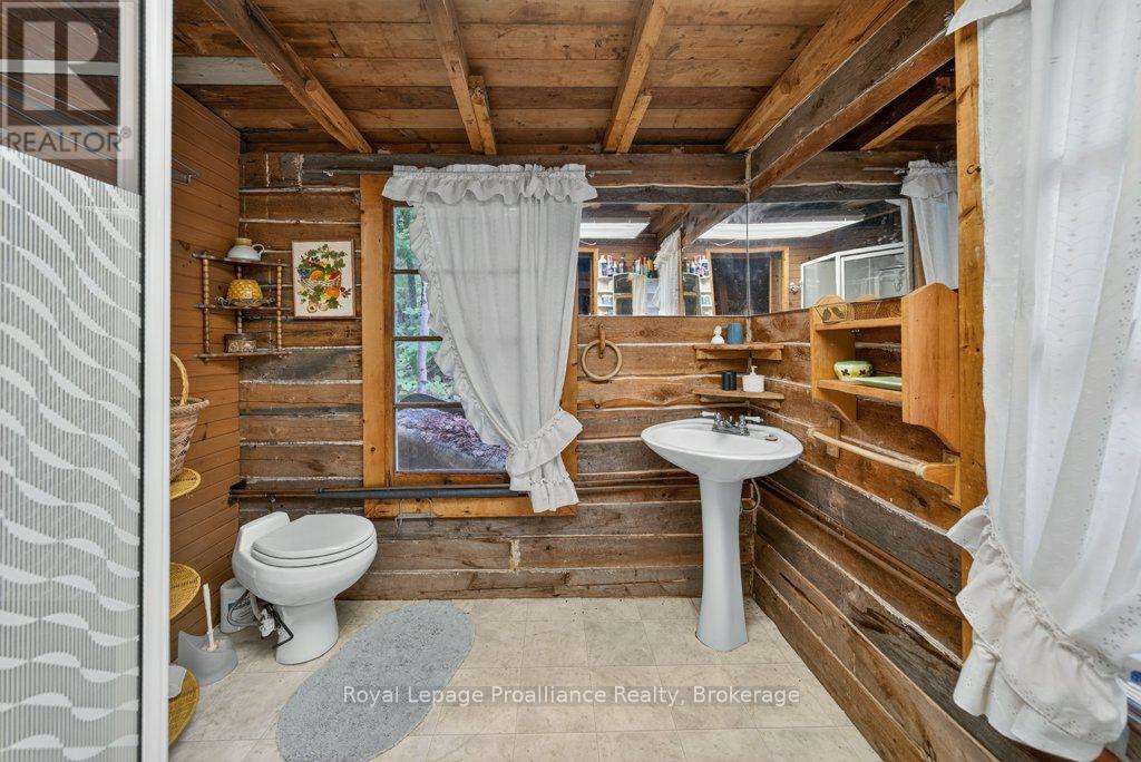 125 Mazinaw Lake Boat Access, Addington Highlands, Ontario  K0H 1K0 - Photo 32 - X13738644